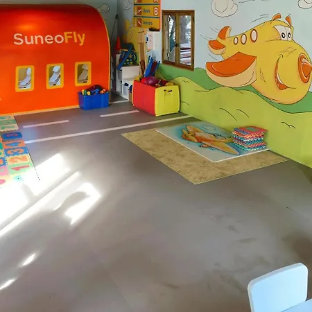 思维德威基基酒店 普拉亚戴尔雷安格莱斯