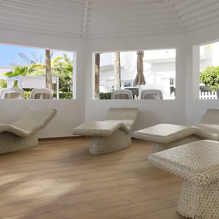 思维德威基基酒店 普拉亚戴尔雷安格莱斯