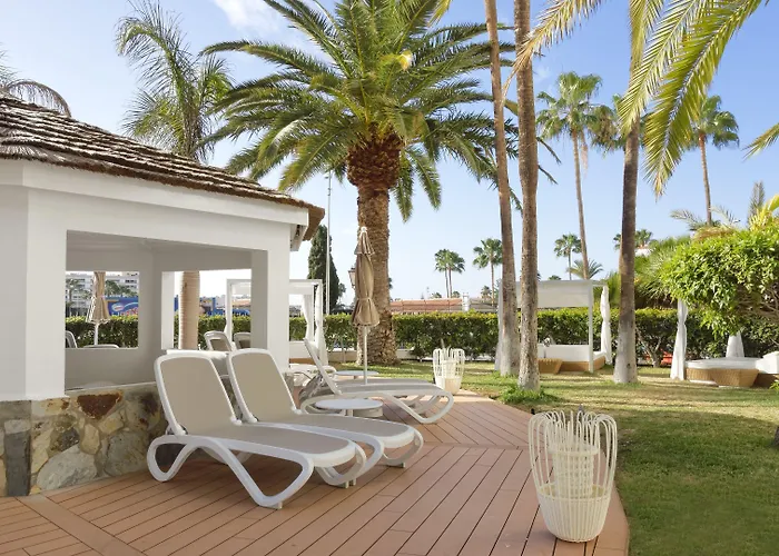 Szálloda Servatur Waikiki