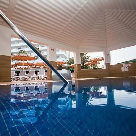 Servatur Waikiki Hotel