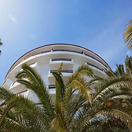Servatur Waikiki Hotel 4*